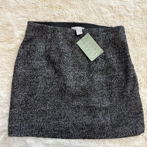 H&M Black and Gray Herringbone Skirt, Size 6, Excellent Condition